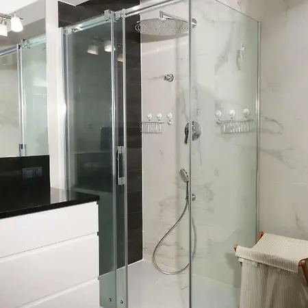 Appartement Heavenly Apartment, 100M2 , Business And Family Friendly Częstochowa